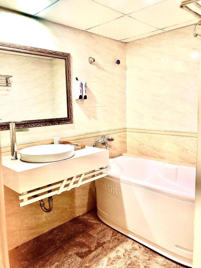Holiday Hotel 2 Hai Phong Exterior photo